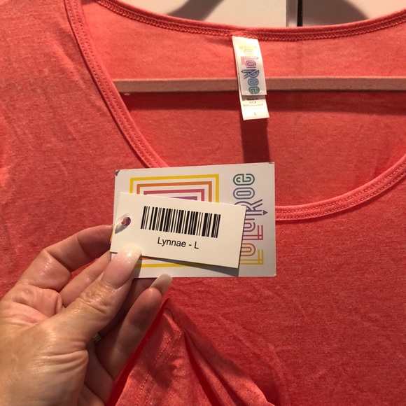 LuLaRoe L Lynnae - Picture 1 of 2